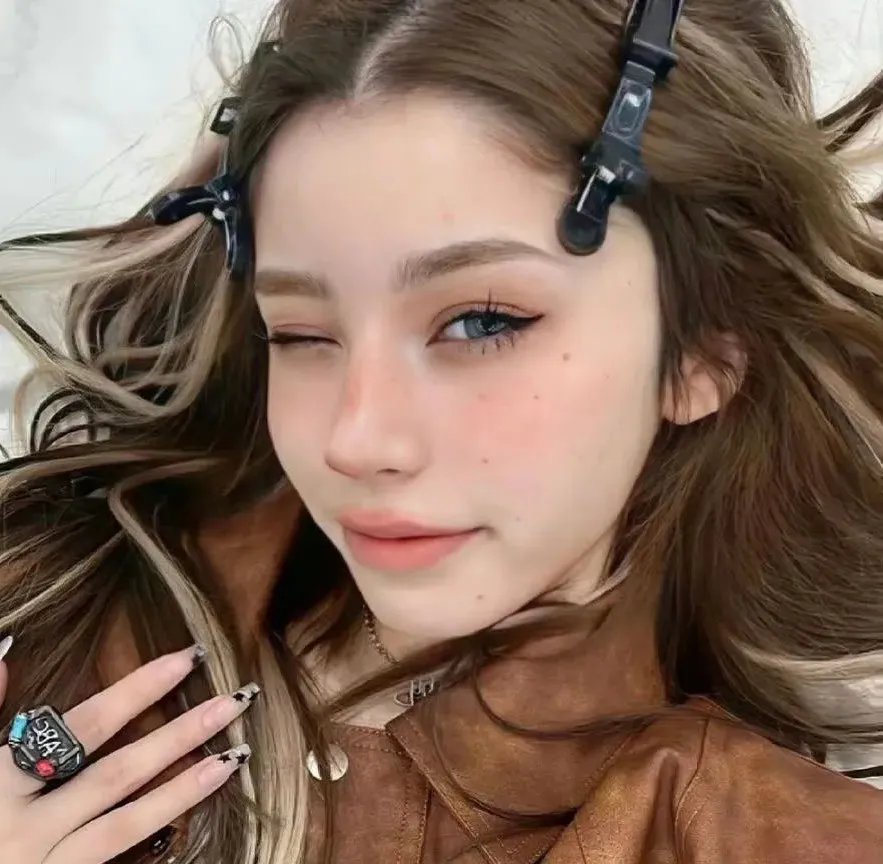 妮娜的一切